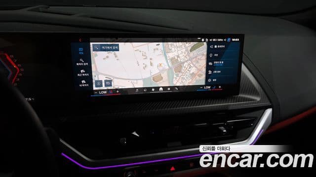BMW XM 2025 — фото 13 из 20