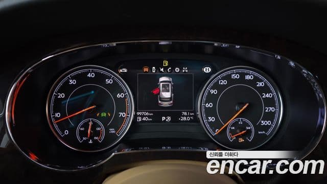 Bentley Bentayga 2018 — Photo 7/20