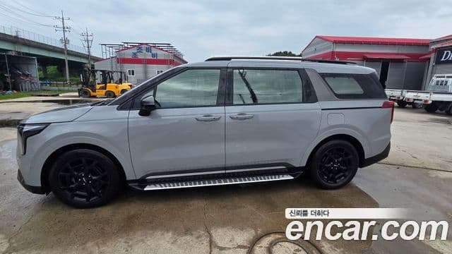 Kia Carnival 2024 — ფოტო 3/9