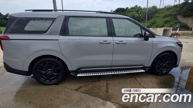 Kia Carnival 2024 — ფოტო 4/9