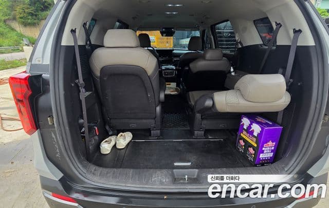 Kia Carnival 2024 — ფოტო 7/9