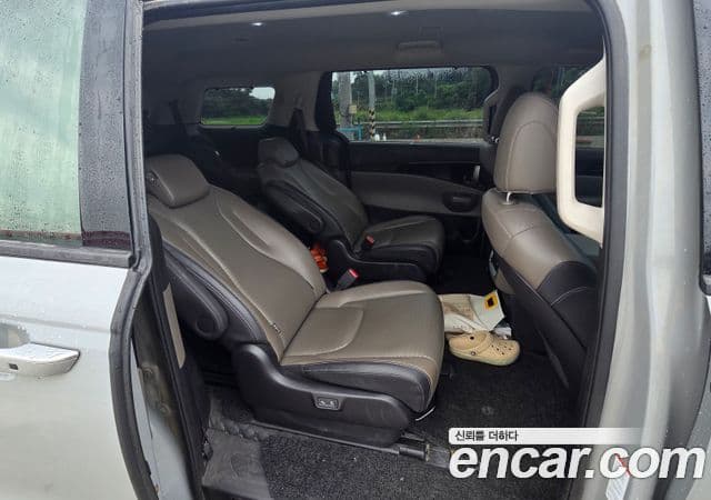 Kia Carnival 2024 — ფოტო 8/9