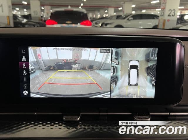 Kia Carnival 2023 — фото 12 из 20