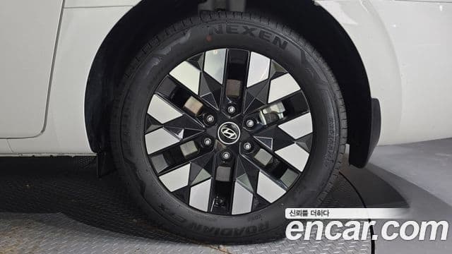 Hyundai Staria 2025 — Şəkil 5/20