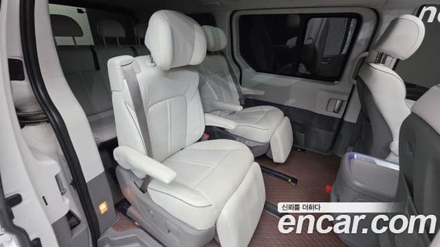 Hyundai Staria 2025 — Şəkil 18/20
