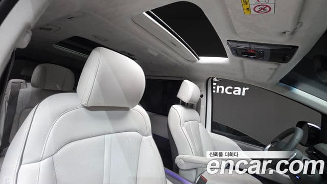 Hyundai Staria 2025 — Şəkil 20/20