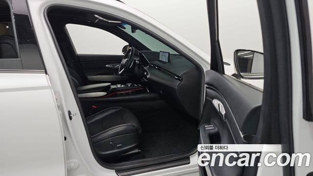 Genesis GV70 2021 — фото 17 из 20