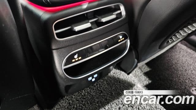 Genesis GV70 2021 — Şəkil 18/20