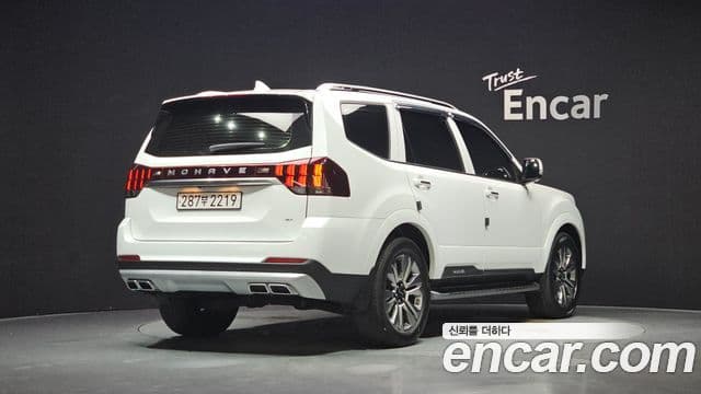 Kia Mohave The Master 2022 — ფოტო 2/20
