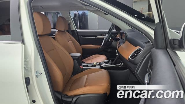 Kia Seltos 2023 — ფოტო 11/20