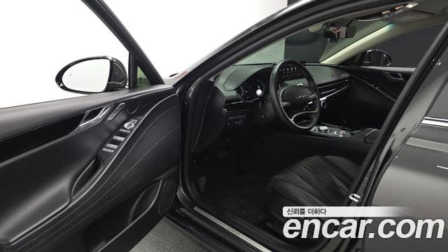 Genesis Electrified G80 2022 — Şəkil 10/20