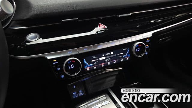 Genesis Electrified G80 2022 — Şəkil 17/20