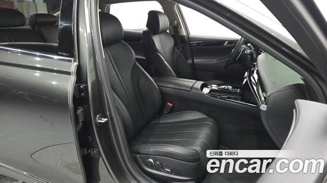 Genesis G80 2022 — Photo 17/32