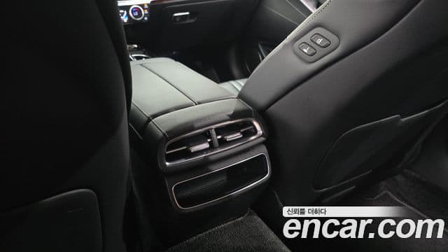 Genesis G80 2022 — Photo 14/32
