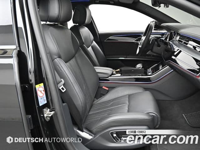Audi A8 2021 — Фото 10/20