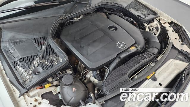 Mercedes-Benz C-Class 2020 — ფოტო 6/20