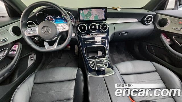 Mercedes-Benz C-Class 2020 — ფოტო 7/20