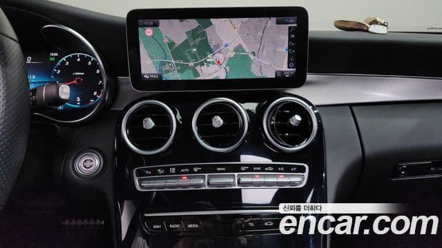 Mercedes-Benz C-Class 2020 — ფოტო 13/20