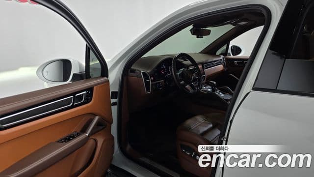 Porsche Cayenne 2021 — Şəkil 10/20
