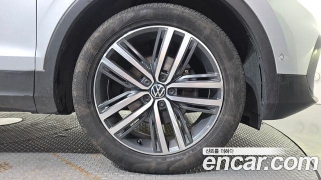 Volkswagen Tiguan 2022 — Şəkil 5/20
