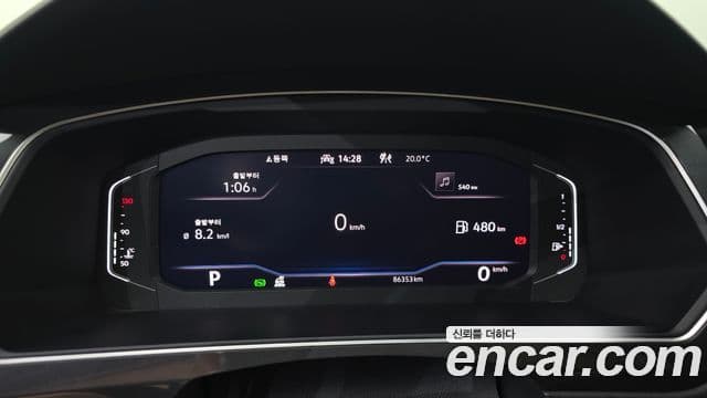 Volkswagen Tiguan 2022 — Şəkil 8/20