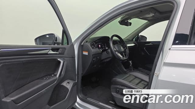 Volkswagen Tiguan 2022 — Şəkil 10/20