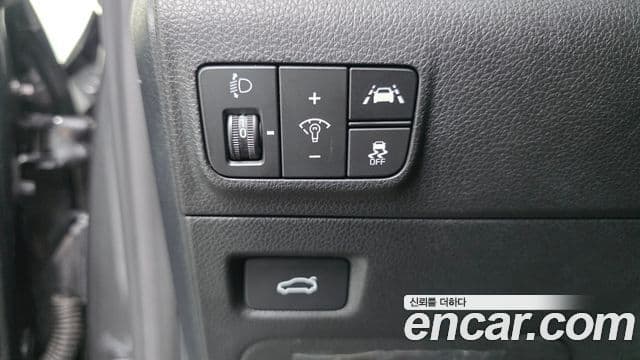Kia K5 2023 — Şəkil 12/20