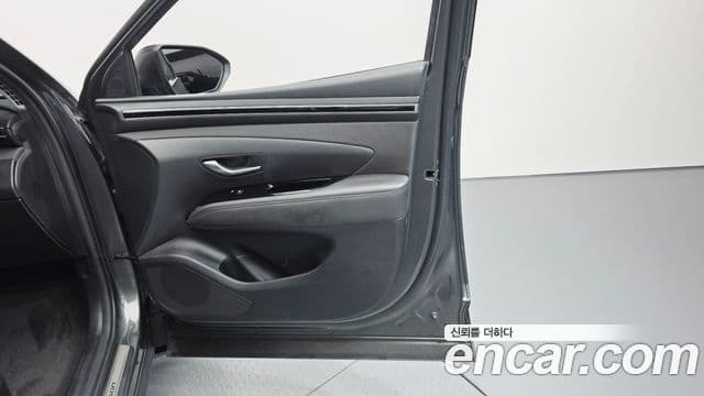 Hyundai Tucson Hybrid 2023 — Photo 26/32