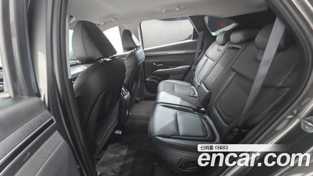 Hyundai Tucson Hybrid 2023 — Photo 4/32