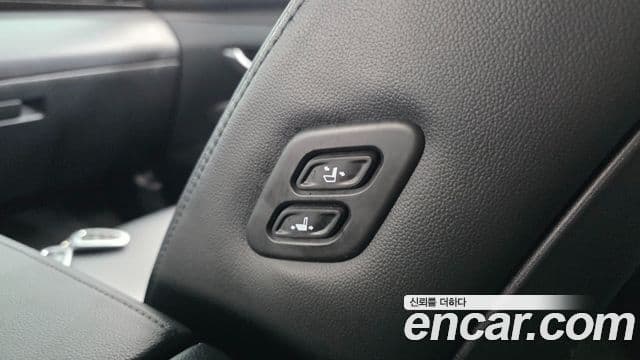 Hyundai Tucson Hybrid 2023 — Photo 11/32