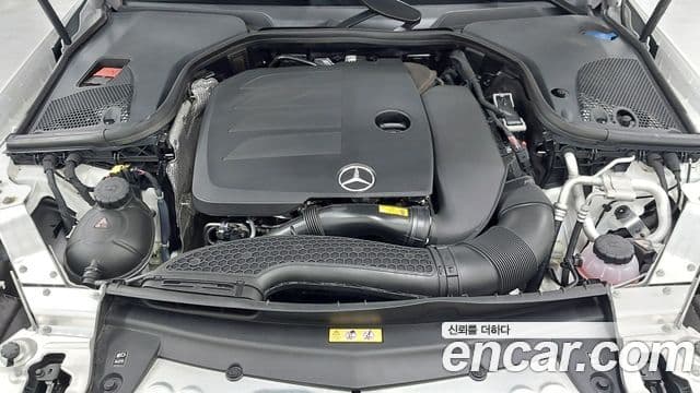 Mercedes-Benz E-Class 2023 — ფოტო 6/18