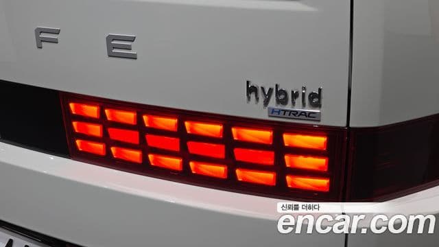 Hyundai Santa Fe 2025 — Photo 10/40