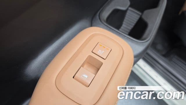 Hyundai Santa Fe 2025 — Photo 5/40