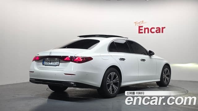Mercedes-Benz E-Class 2025 — Şəkil 2/20