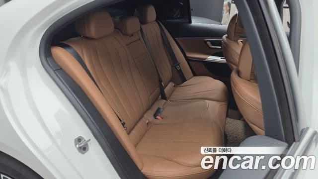 Mercedes-Benz E-Class 2025 — Şəkil 12/20
