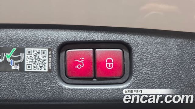 Mercedes-Benz E-Class 2025 — Şəkil 19/20