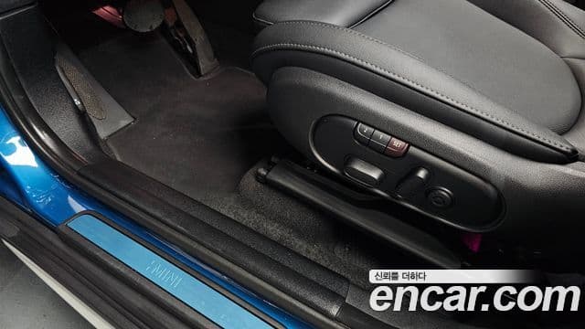 Mini Cooper Countryman 2024 — Photo 34/36