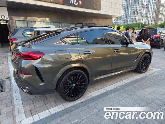 BMW X6 2025 — ფოტო 1/5