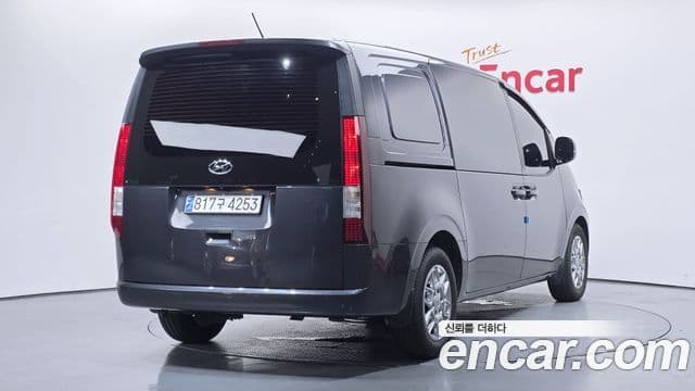 Hyundai Staria 2021 — Şəkil 2/20