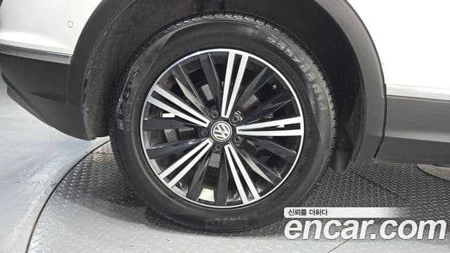 Volkswagen Tiguan 2019 — фото 5 из 20