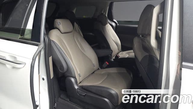 Kia Carnival 2024 — Şəkil 11/20