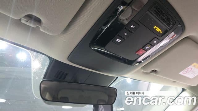 Kia Carnival 2024 — Şəkil 19/20