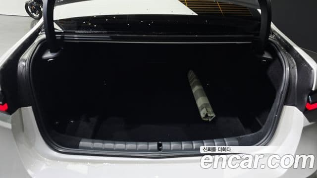 BMW 7 Series 2022 — ფოტო 18/20