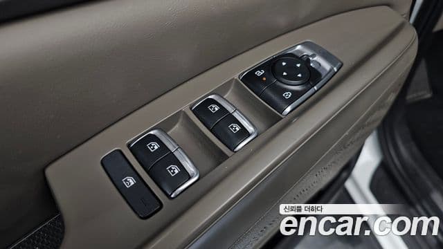 Kia Carnival 2024 — ფოტო 20/20