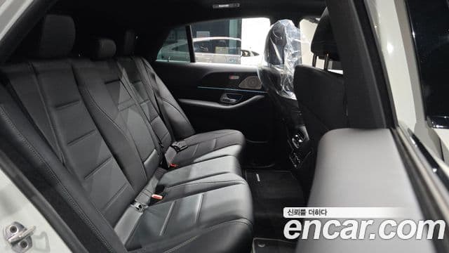 Mercedes-Benz GLE-Class 2024 — ფოტო 11/20