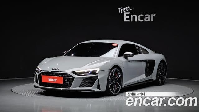 Audi R8 2021 — Şəkil 10/20