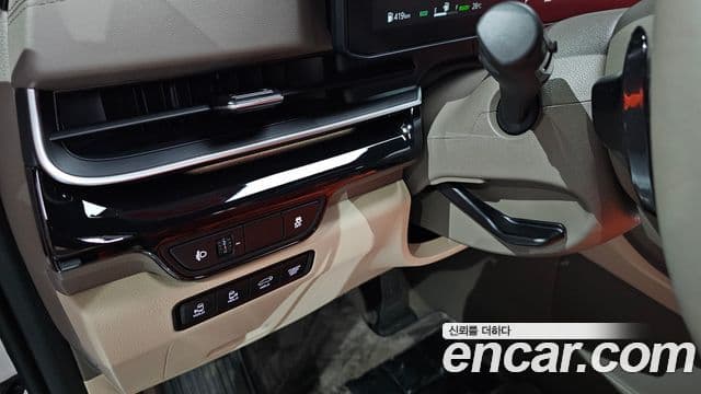 Kia Carnival 2025 — Şəkil 42/44