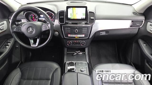 Mercedes-Benz GLE-Class 2018 — Фото 7/20