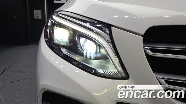 Mercedes-Benz GLE-Class 2018 — Photo 5/34