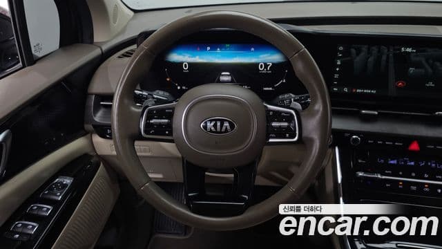 Kia Carnival 2021 — Фото 13/20